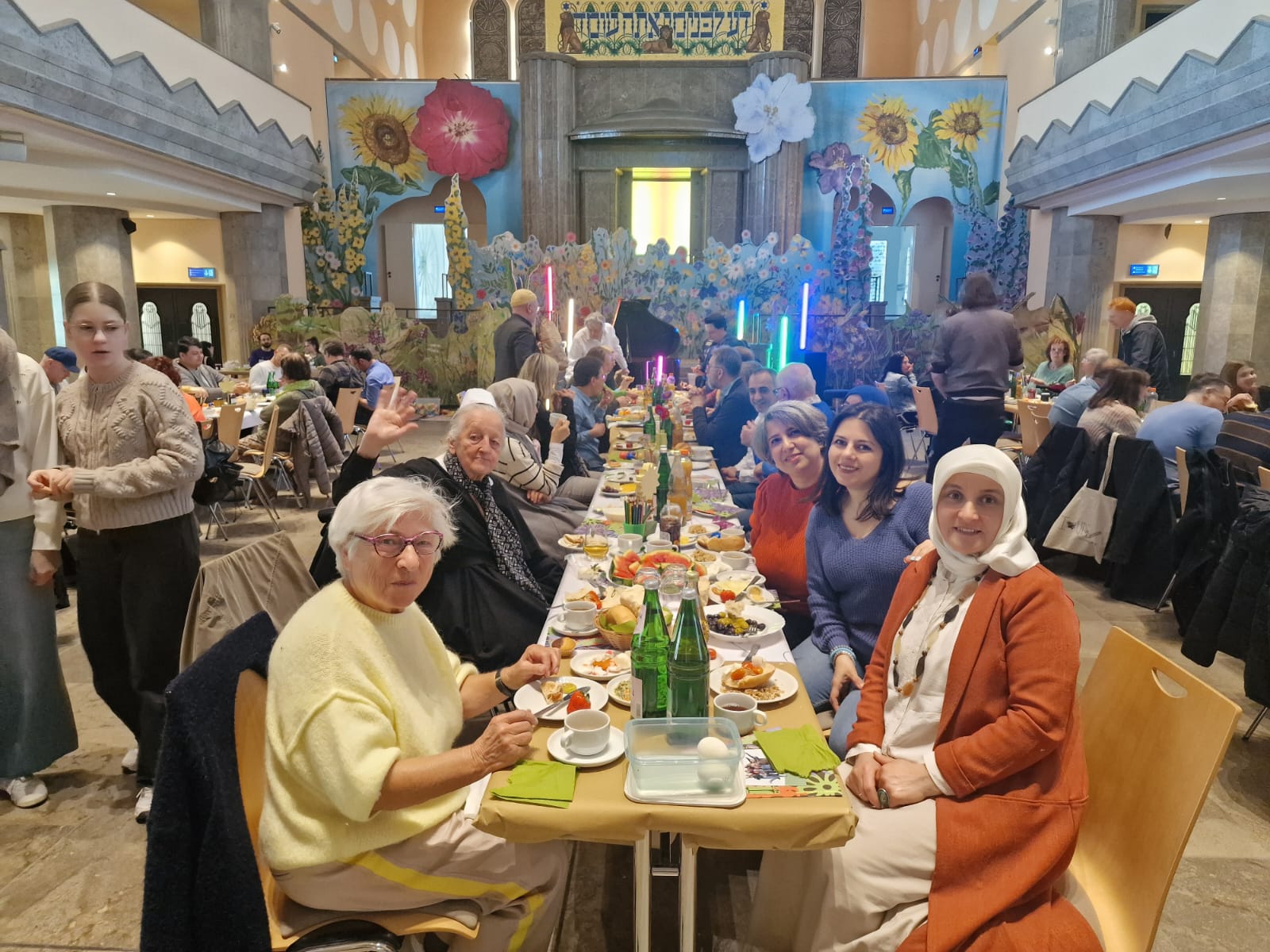 Read more about the article Interkulturelles Frühstück in der Alten Synagoge